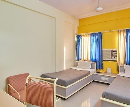 Hotel Aditya Rádžkót Exteriér fotografie